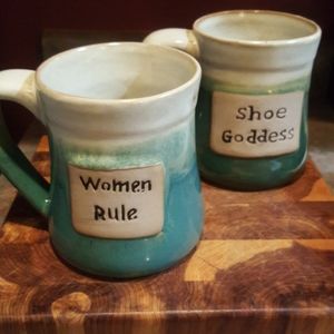 WOMEN SET OF 2 COFFEE MUGS